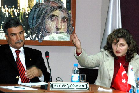 Zeugma Şimdilik ANTEP'E