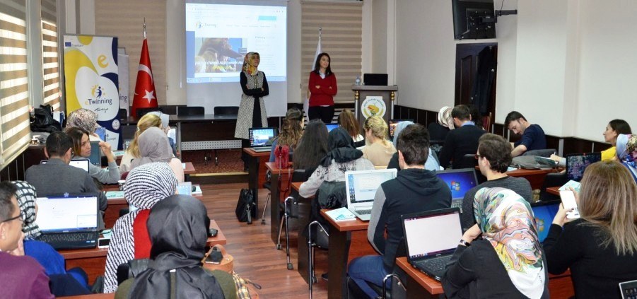 NIZIP TICARET BORSASINDA E TWINNING EGITIMI DÜZENLENDI