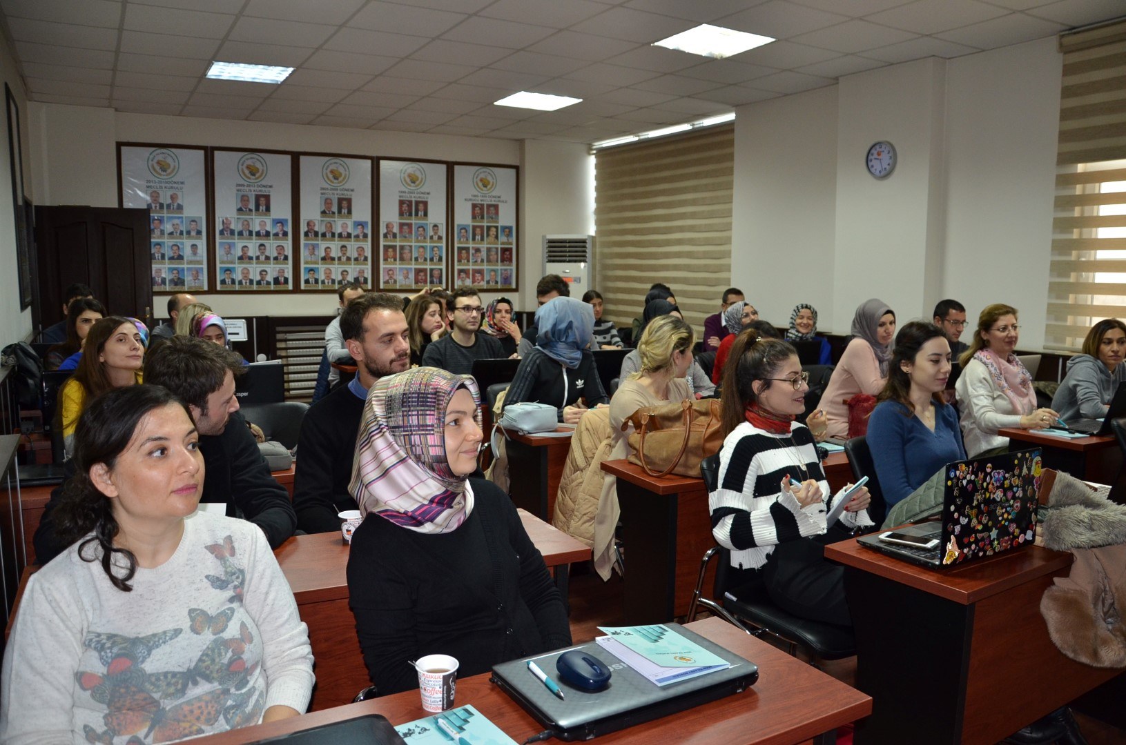 NIZIP TICARET BORSASINDA E TWINNING EGITIMI DÜZENLENDI