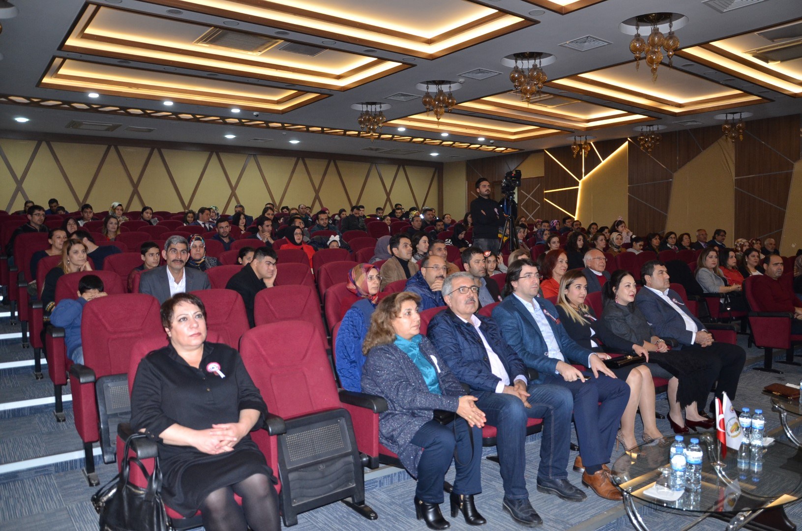 24 KASIM ÖGRETMENLER GÜNÜ BORSAMIZDA DÜZENLENEN KONSERLE KUTLANDI