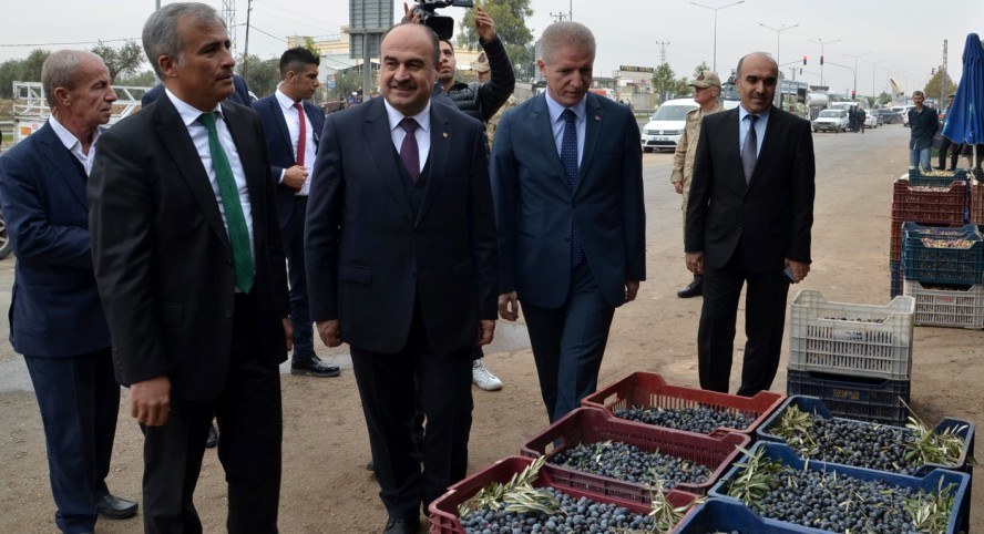GAZIANTEP VALISI DAVUT GÜL NIZIP'TE BULUNAN ESNAFLARLA BIR ARAYA GELDI