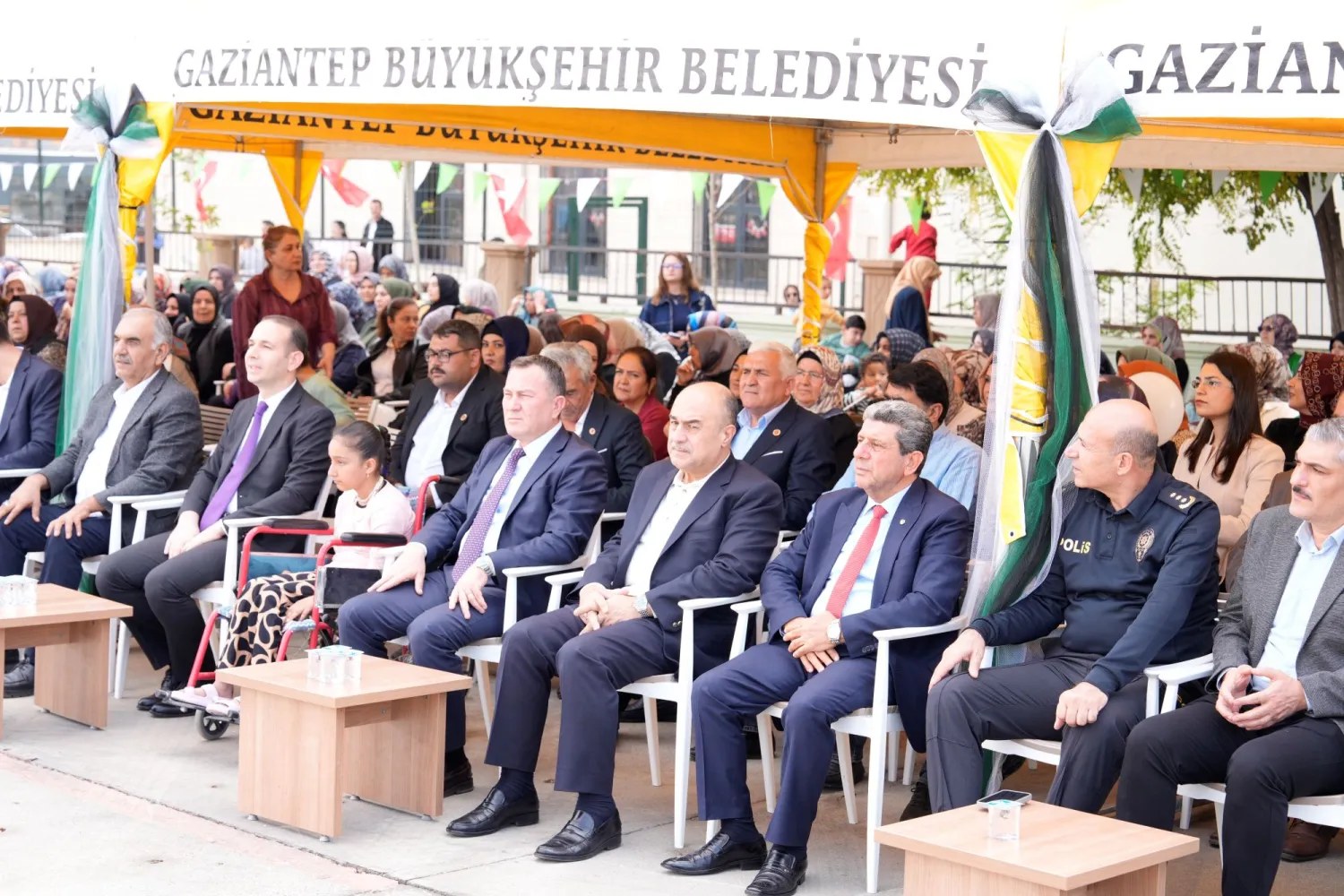 NİZİP’TE 100. YIL SODAM VE ENGELSİZ YAŞAM MERKEZİ TÖRENLE HİZMETE AÇILDI