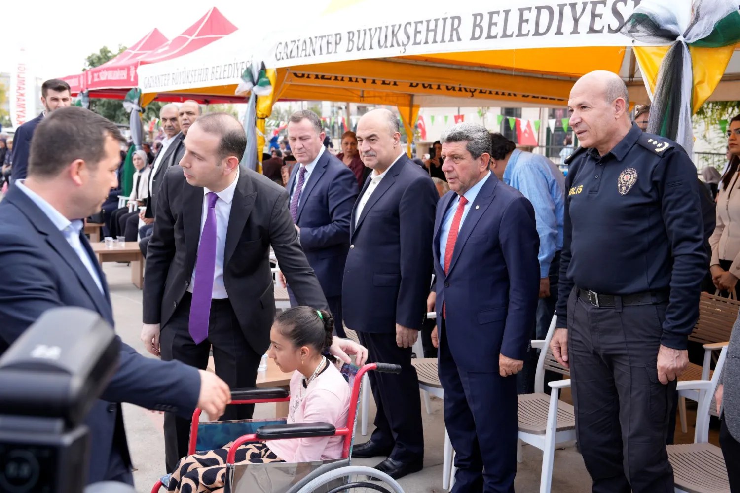 NİZİP’TE 100. YIL SODAM VE ENGELSİZ YAŞAM MERKEZİ TÖRENLE HİZMETE AÇILDI