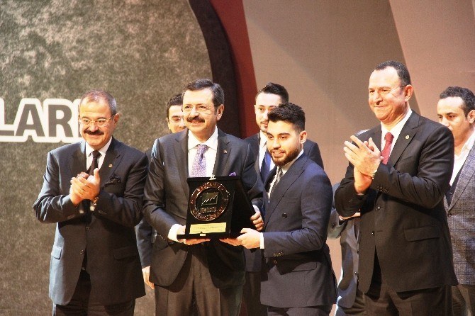 GAZIANTEP'IN YILDIZLARI ÖDÜL TÖRENI GSO'DA DÜZENLENDI