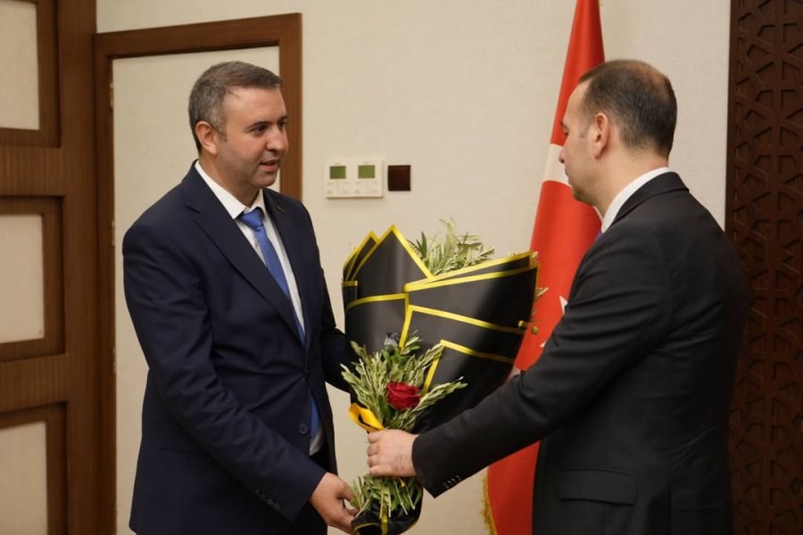 NİZİP’TE 100. YIL SOSYAL DAYANIŞMA VE ENGELSİZ YAŞAM MERKEZİ İÇİN KAYMAKAM UĞURLU’YA TEŞEKKÜR ZİYARETİ