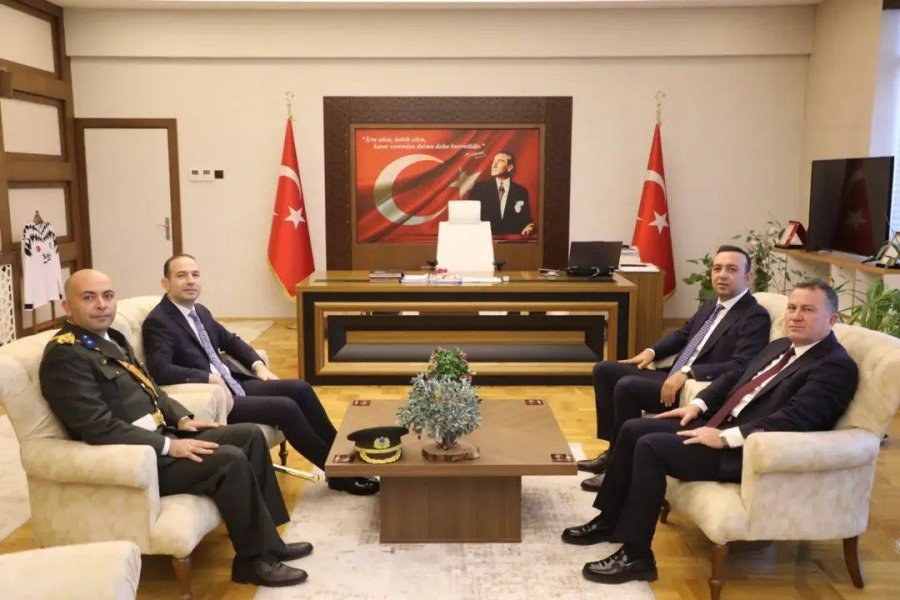 NİZİP’TE CUMHURİYETİMİZİN 103. YIL DÖNÜMÜ COŞKUYLA KUTLANDI