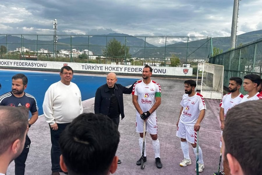 Volkan Spor Hokey Takımı’ndan Süper Lig’de Gövde Gösterisi