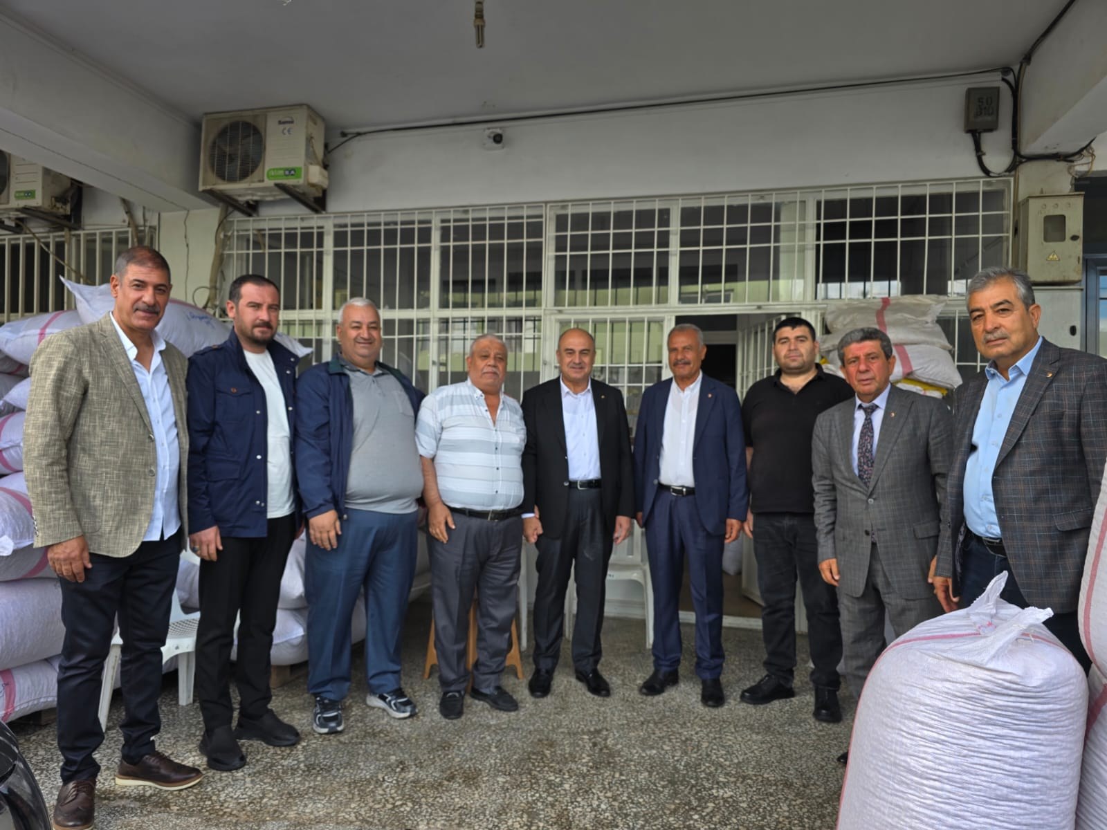 NİZİP TİCARET BORSASI FISTIK HALİ ESNAFIYLA BİR ARAYA GELDİ