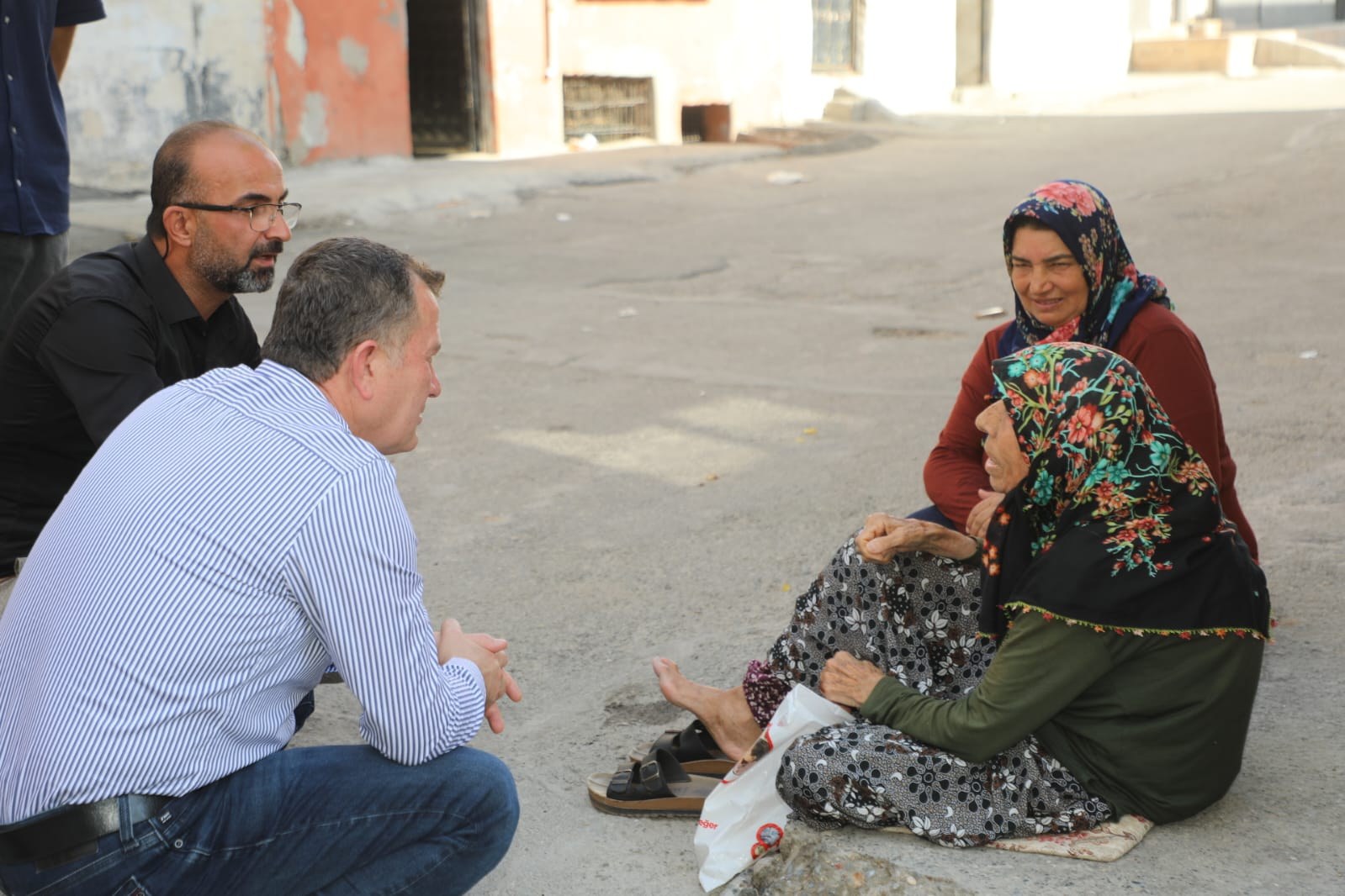 Başkan Doğan, Nizip’in Dört Bir Yanında Hemşehrileriyle Bir Arada