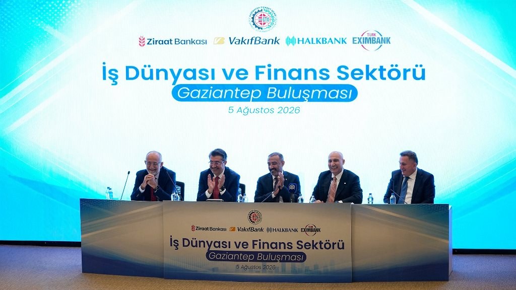 NTB BAŞKANLARI, GAZİANTEP’TEKİ FİNANS ZİRVESİNDE NİZİPLİ SANAYİCİLERİN TALEPLERİNİ İLETTİ
