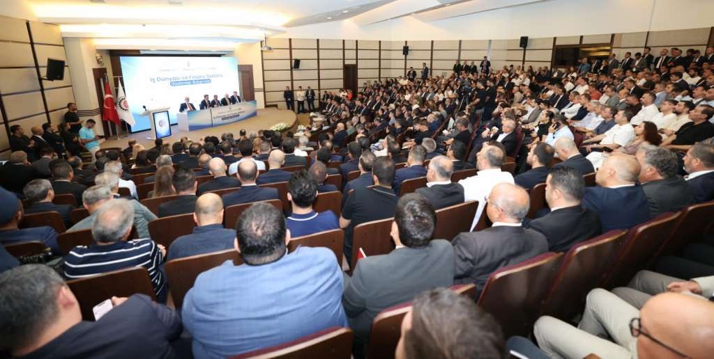 NTB BAŞKANLARI, GAZİANTEP’TEKİ FİNANS ZİRVESİNDE NİZİPLİ SANAYİCİLERİN TALEPLERİNİ İLETTİ