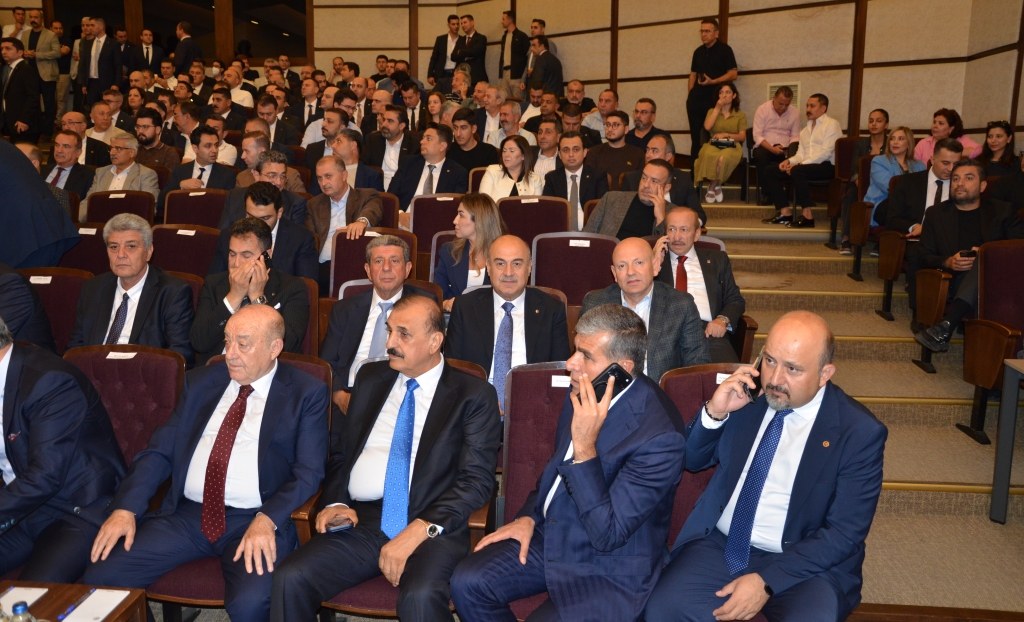 NTB BAŞKANLARI, GAZİANTEP’TEKİ FİNANS ZİRVESİNDE NİZİPLİ SANAYİCİLERİN TALEPLERİNİ İLETTİ