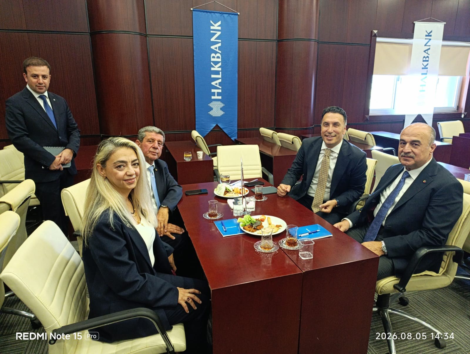 NTB BAŞKANLARI, GAZİANTEP’TEKİ FİNANS ZİRVESİNDE NİZİPLİ SANAYİCİLERİN TALEPLERİNİ İLETTİ