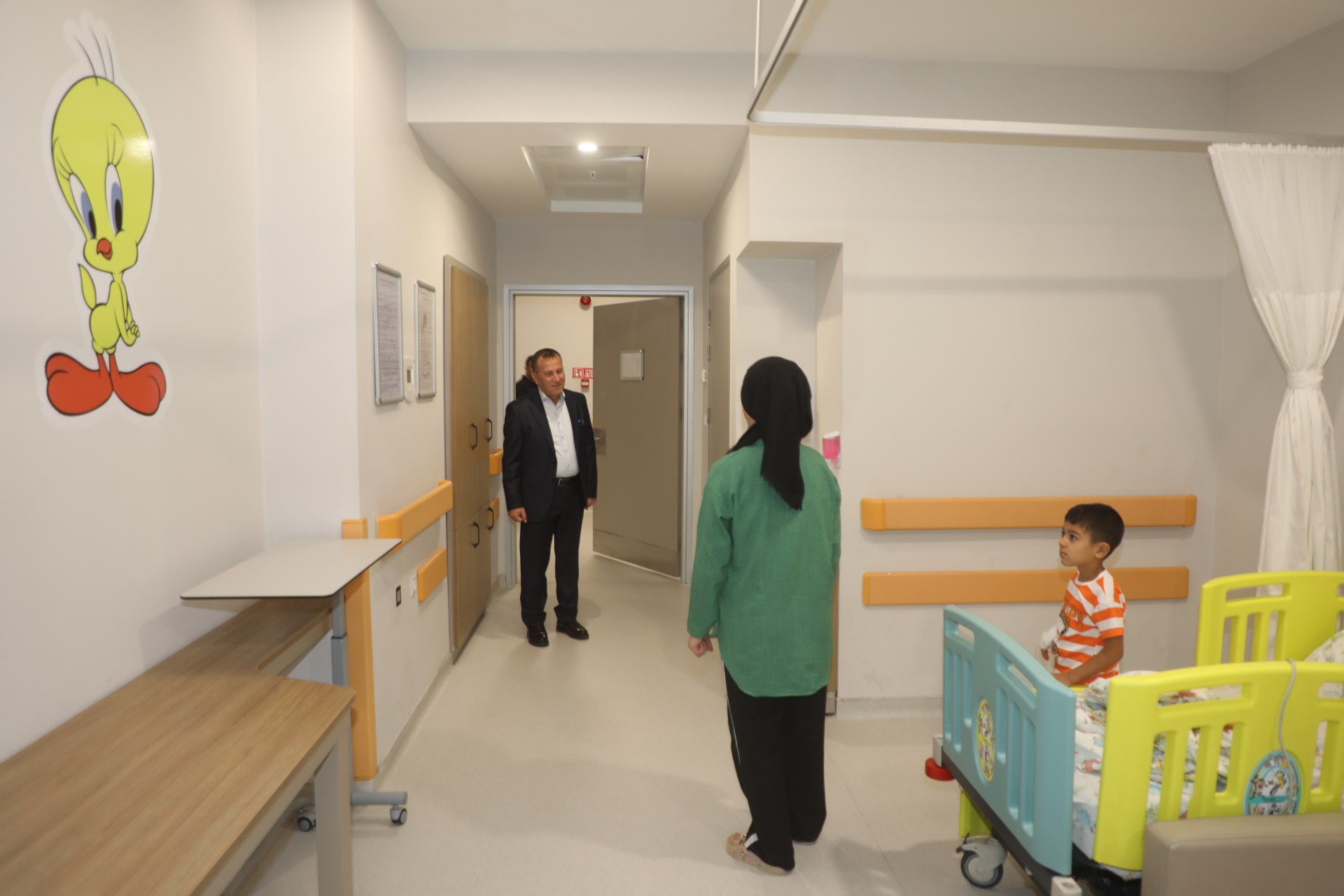 Başkan Doğan'dan Hastalara Moral Ziyareti