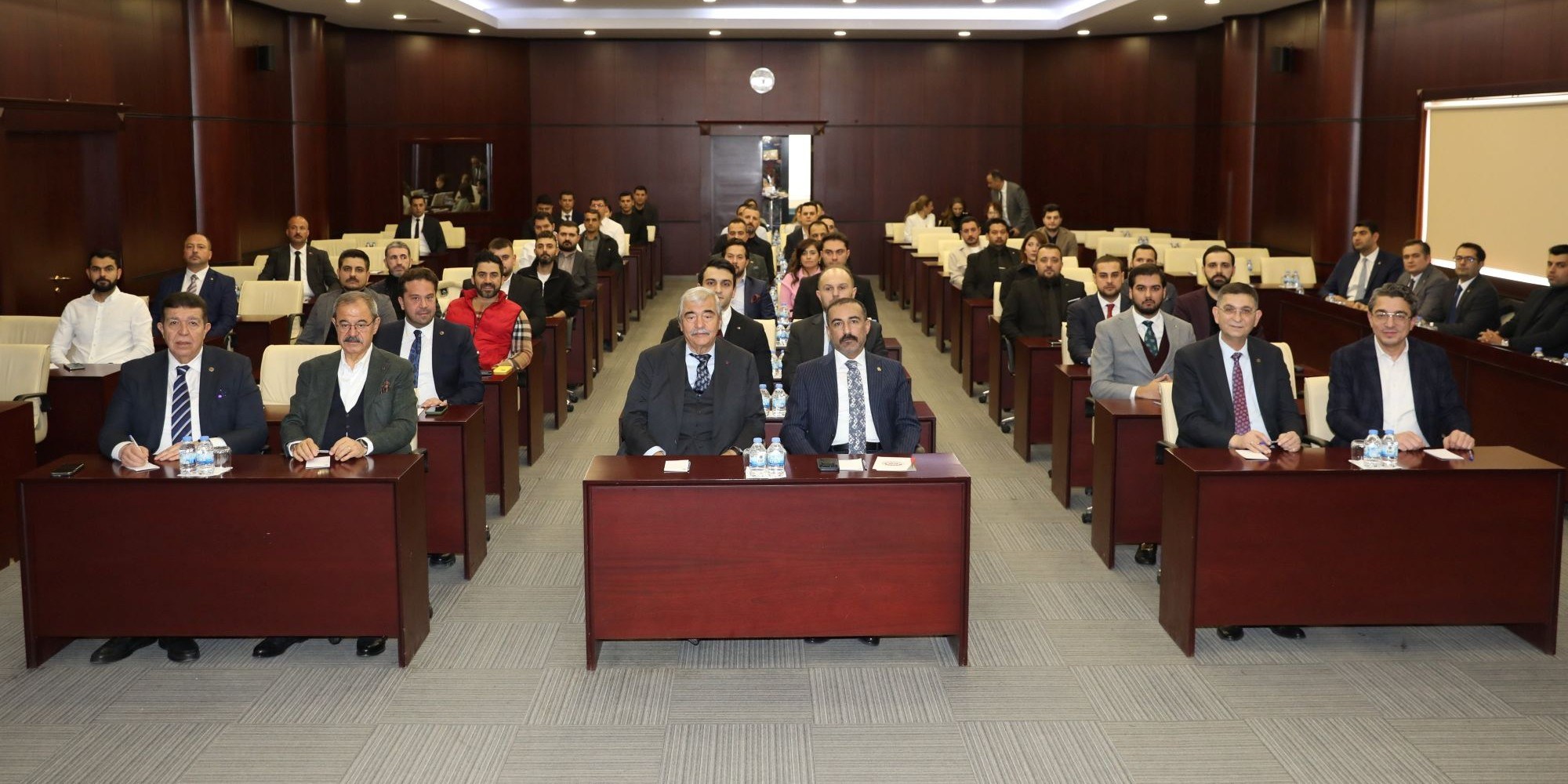 GENÇ GİRİŞİMCİLER İL KURULU TOPLANTISINI GERÇEKLEŞTİRDİ