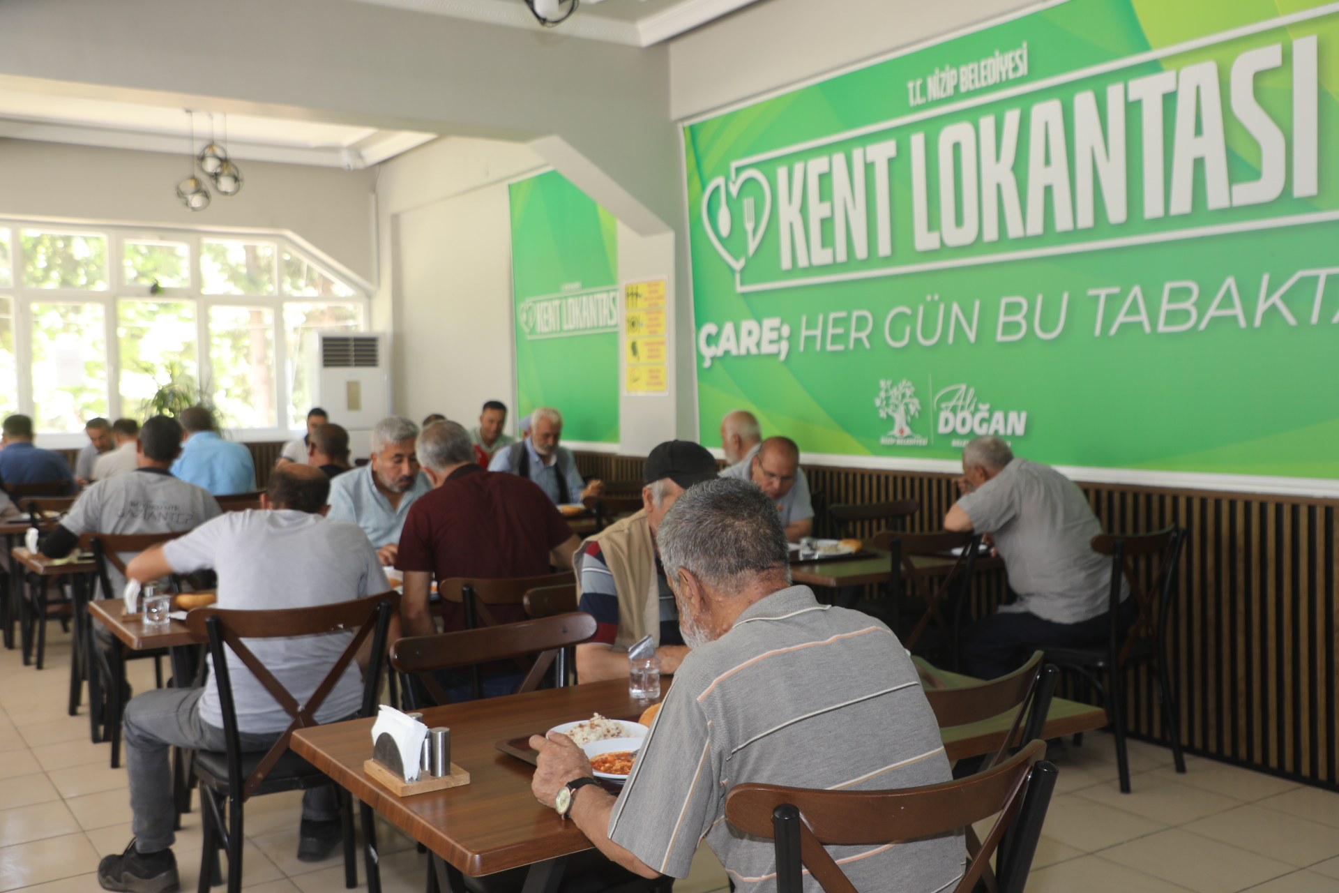 Nizip Belediyesi Kent Lokantası Her Gün Yüzlerce Vatandaşı Ağırlıyor