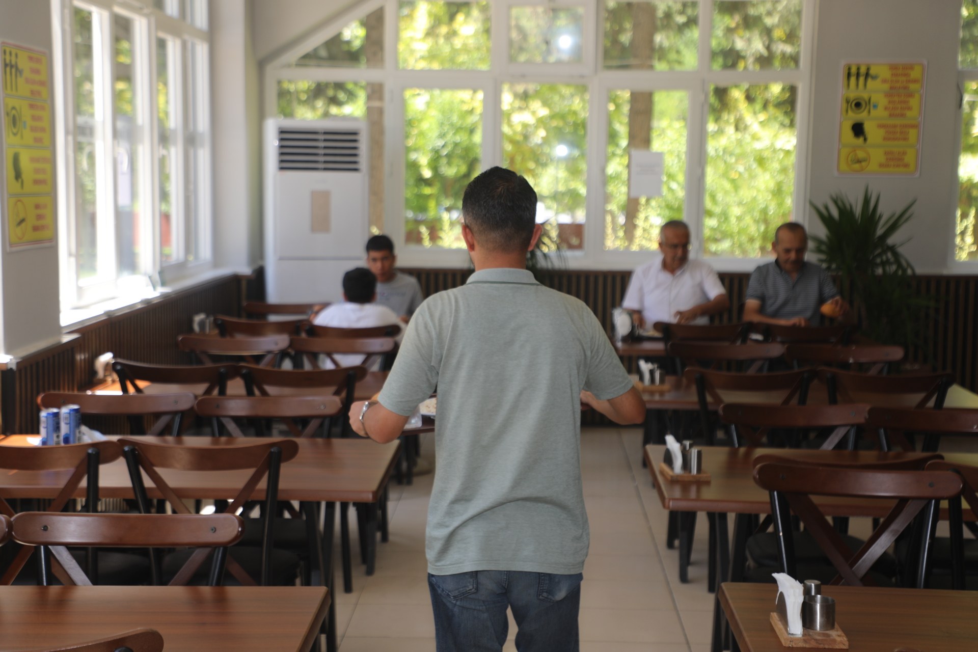 Nizip Belediyesi Kent Lokantası Her Gün Yüzlerce Vatandaşı Ağırlıyor