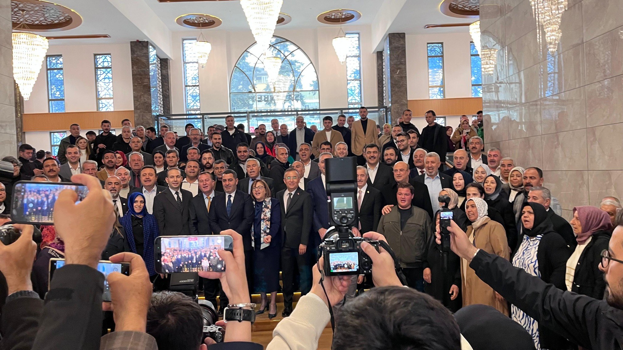 PROF. DR. TANYOL GENÇLİK MERKEZİ VE ŞAHİNBEY KÜLTÜR MERKEZİNİN AÇILIŞINA KATILDIK