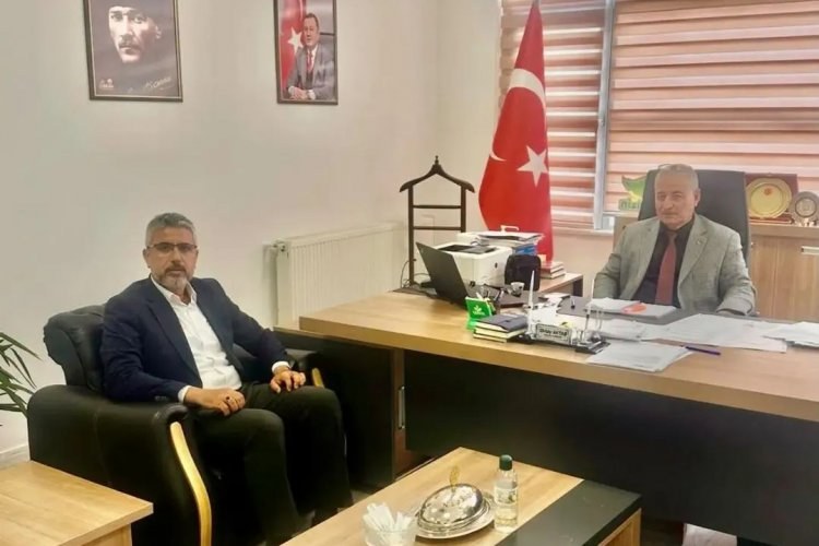 MEHMET ÇİÇEK’TEN BAŞKAN YARDIMCISI OKTAY AKTAŞ’A HAYIRLI OLSUN ZİYARETİ