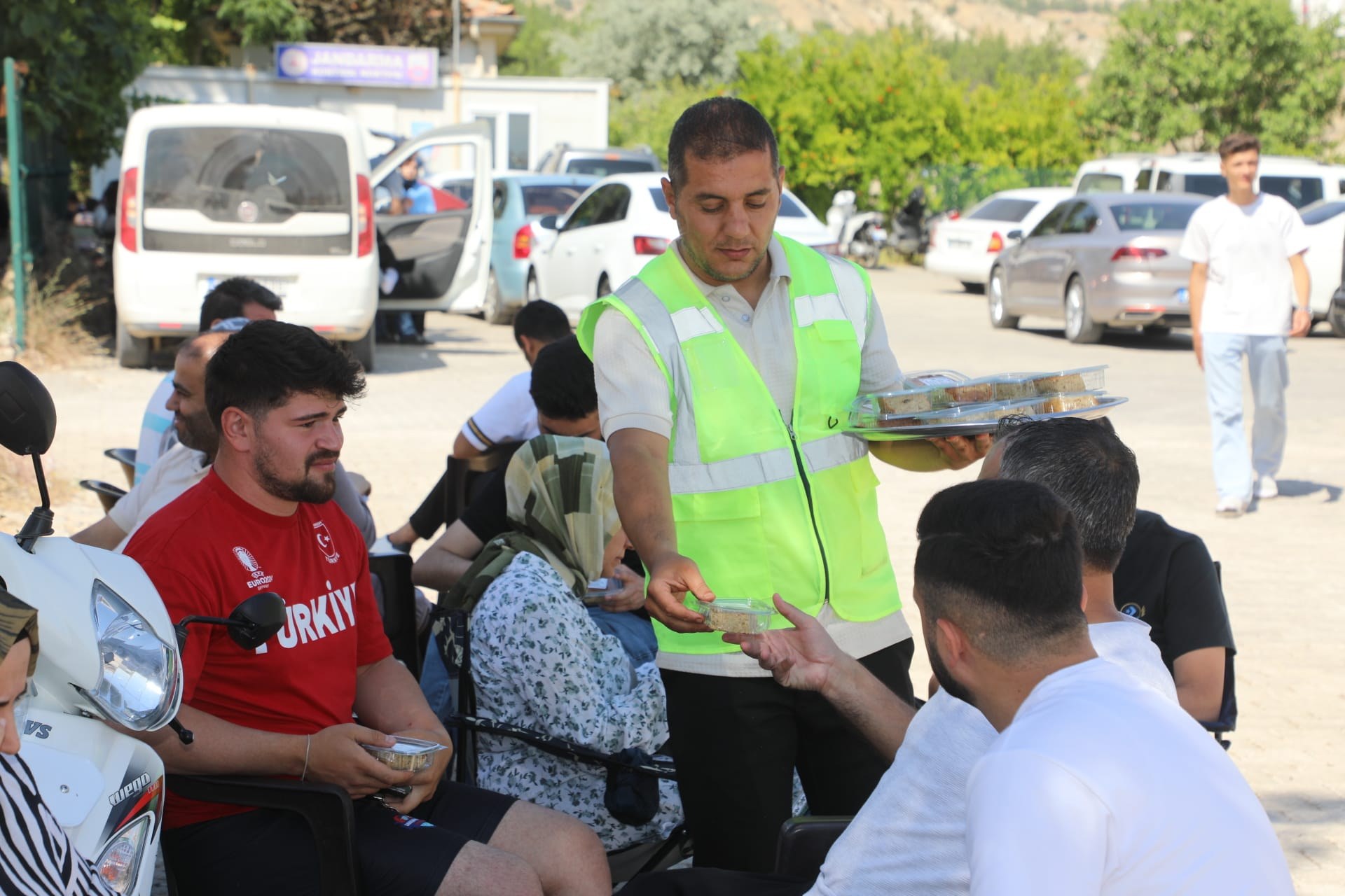 Nizip Belediyesi'nden Yks Öğrencileri ve Velilerine Destek
