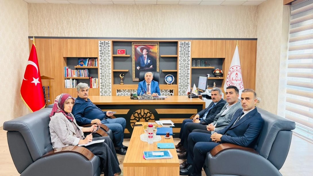 2026-2027 Eğitim Öğretim Yılı Hazırlıkları İstişare Toplantısıyla Değerlendirildi