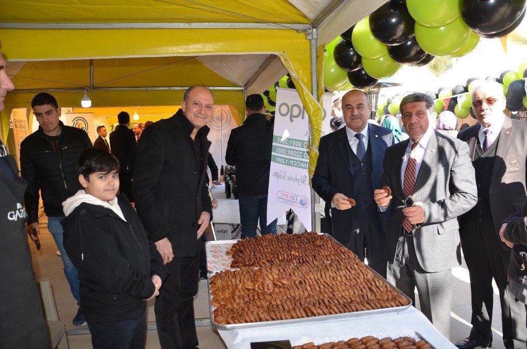 ZEYTİN FESTİVALİNE MECLİS ÜYELERİMİZ İLE BİRLİKTE KATILIM SAĞLADIK