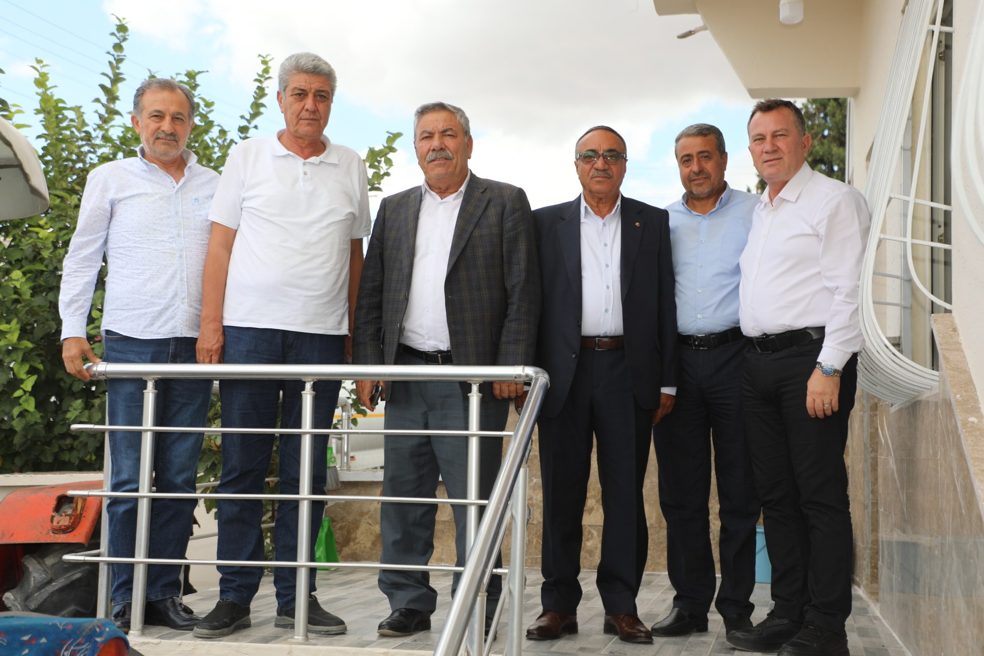 Başkan Doğan, Nizip’i adım adım gezerek talepleri dinliyor