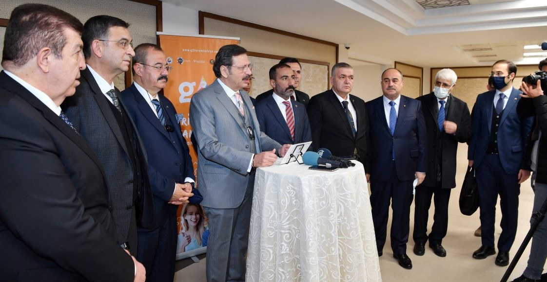 TOBB BASKANI HISARCIKLIOGLU EKONOMIYE DESTEK PAKETINI DEGERLENDIRDI
