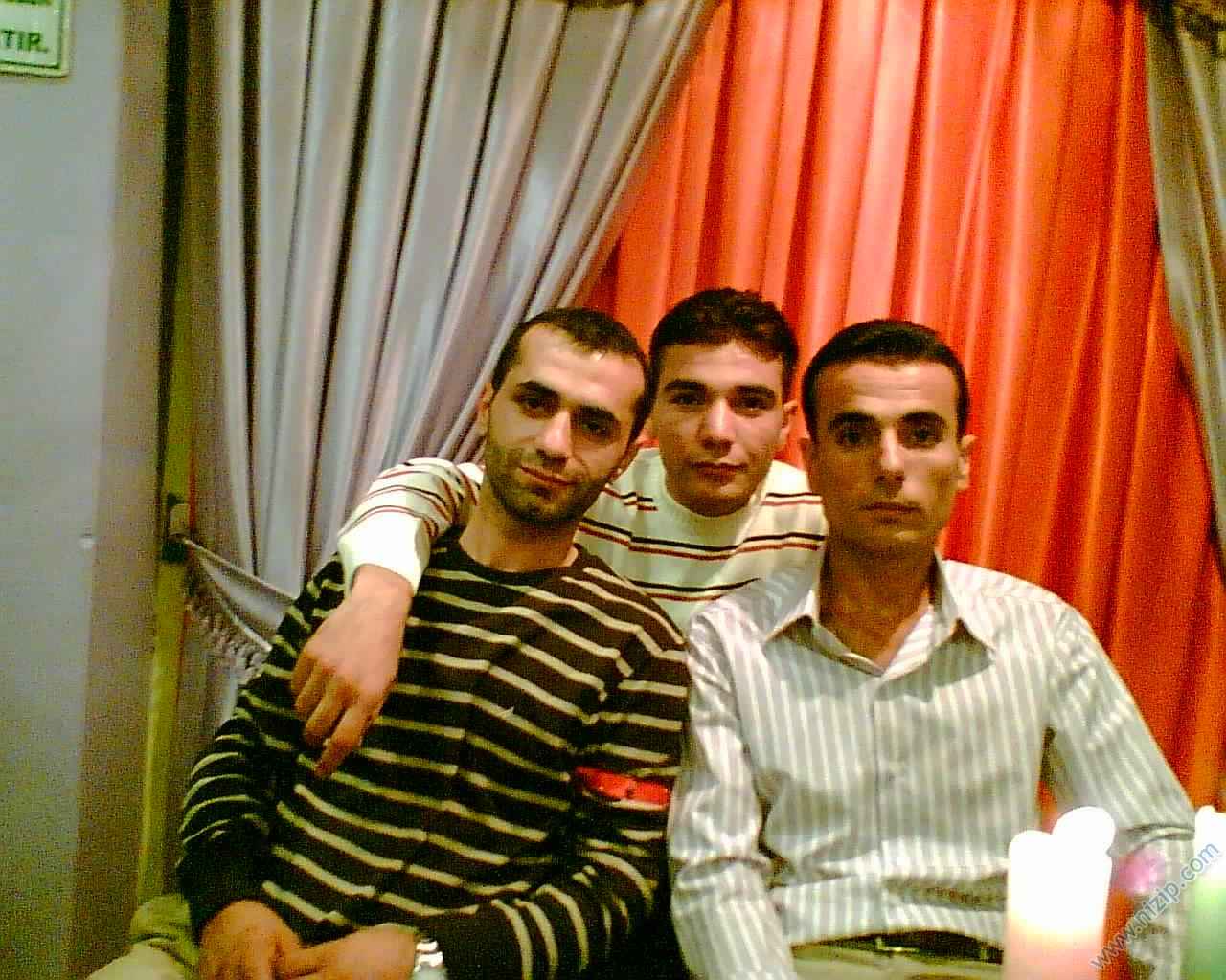 ÜÇ SİLAHŞOR 