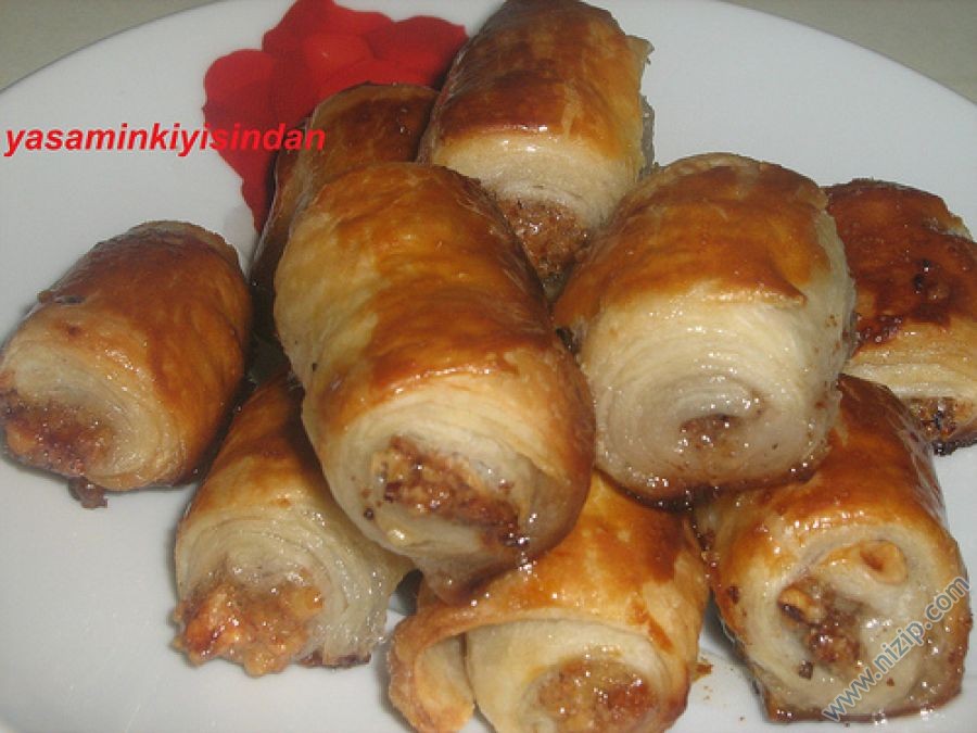 CEVİZLİ SARMA TATLI 