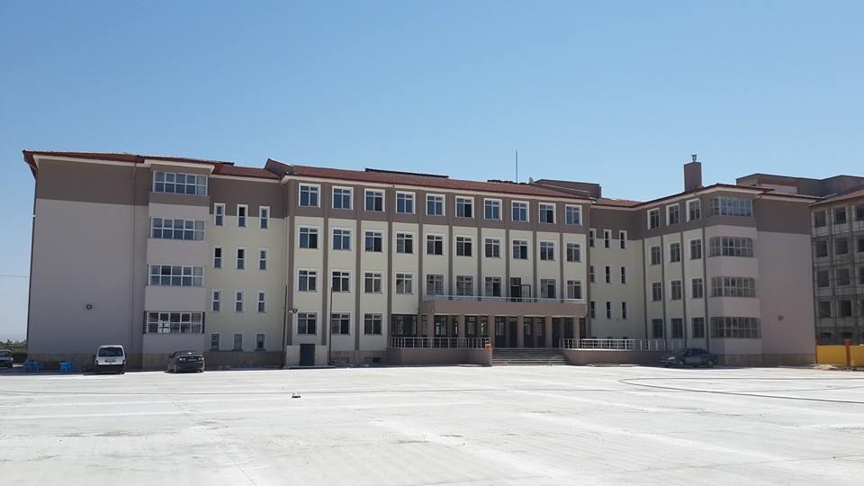 Necibe Kemal Akdoğan anadolu imam hatip lisesi inşaatı tamamlamak üzere.