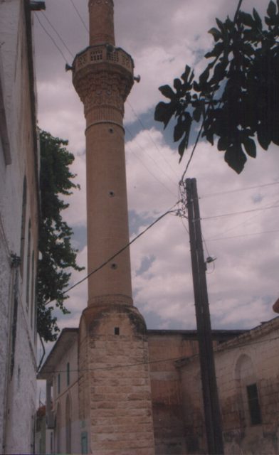 Foto : 55- Tatlıcak Kasabası Merkez Camii, batı cephe ve minareden görünüş
