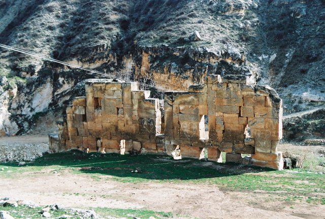 Foto : 145- Ehneş Kilisesi, kuzeyden genel görünüş