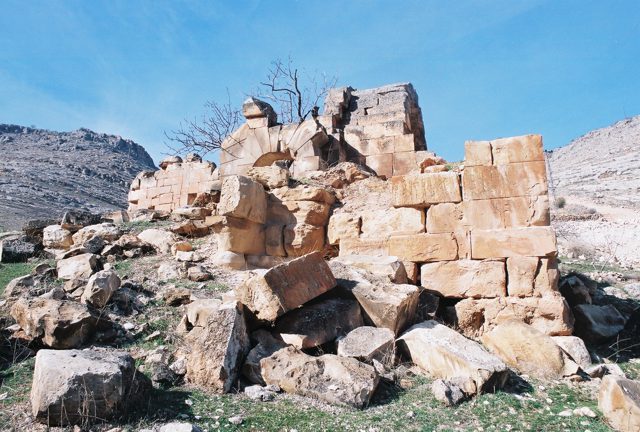 Foto : 150- Ehneş Kilisesi, güneyden görünüş