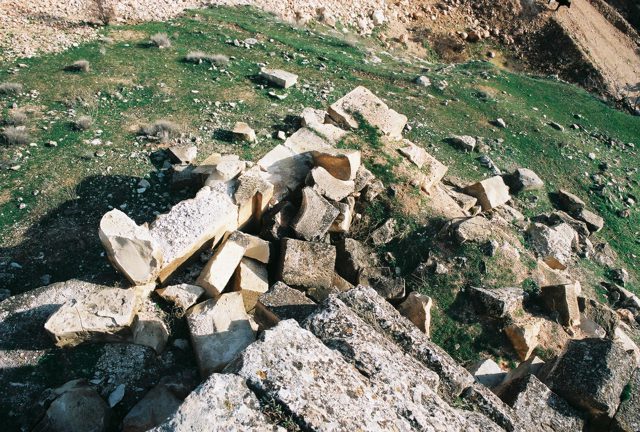 Foto : 151- Ehneş Kilisesi, pastaforium hücresi  kalıntılarının üstten görünüşü