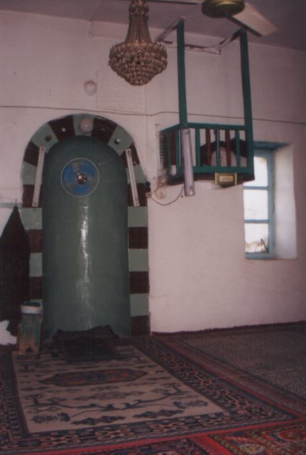 Foto : 114- Akçakent Köyü Aşağıoba Camii, mihrap ve minberden görünüş