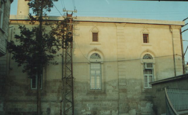 Foto : 93- Çarşı Camii, batı cepheden görünüş