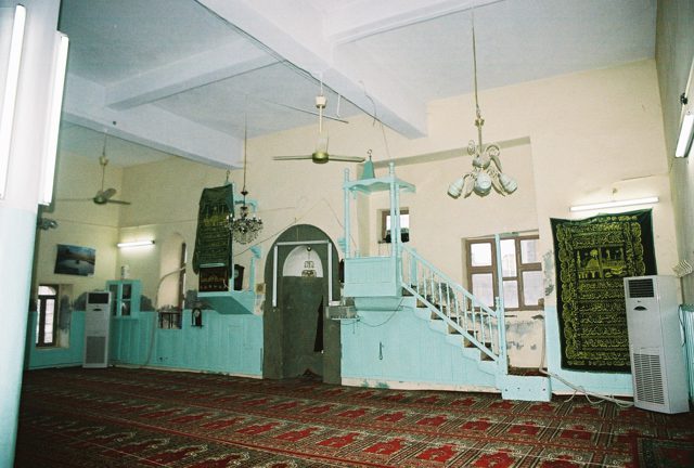 Foto : 21- Salkım Kasabası Merkez Camii, harimden görünüş