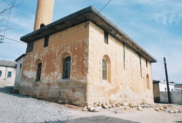 Foto : 125- Çanakçı Köyü Camii,  güneybatıdan görünüş