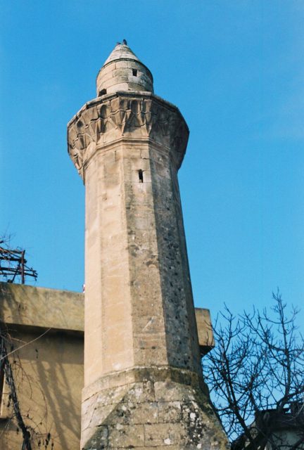 Foto : 27- Uluyatır Kasabası Yalnız Minare, gövdeden görünüş