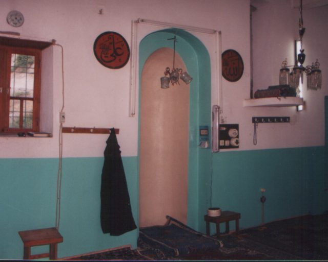 Foto : 121- Akçakent Köyü yukarıoba Camii,  mihraptan görünüş