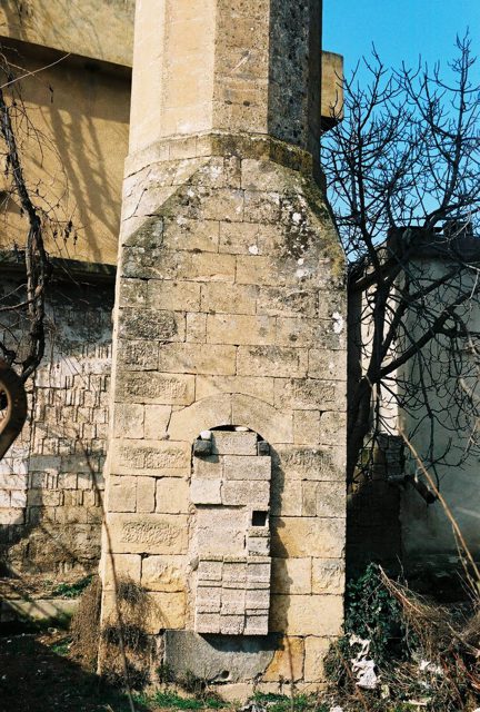 Foto :28- Uluyatır Kasabası Yalnız Minare, kaideden görünüş